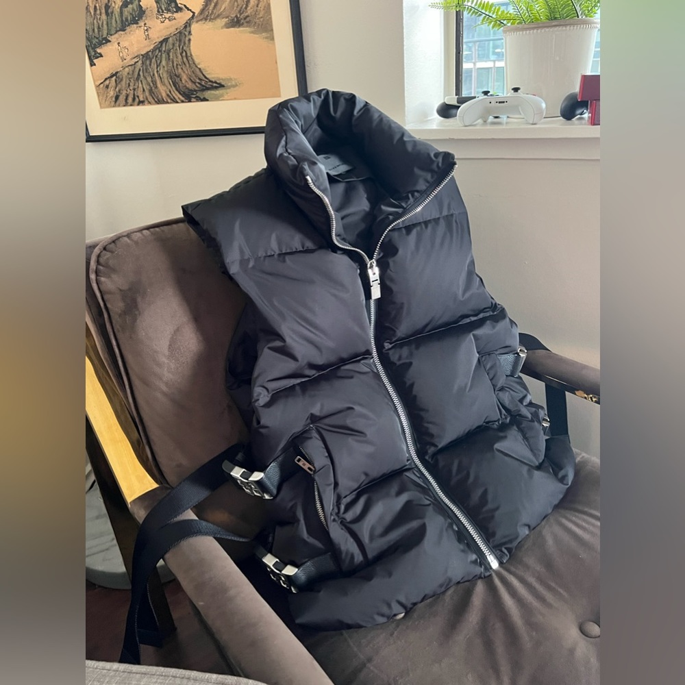 GIVENCHY PUFFER VEST